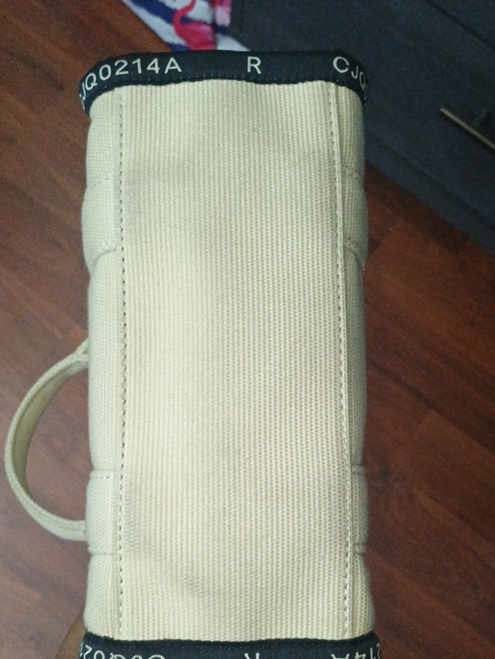 Marc Jacobs The Tote Bag Canvas Small Tote in Cream - Picture 5 of 10